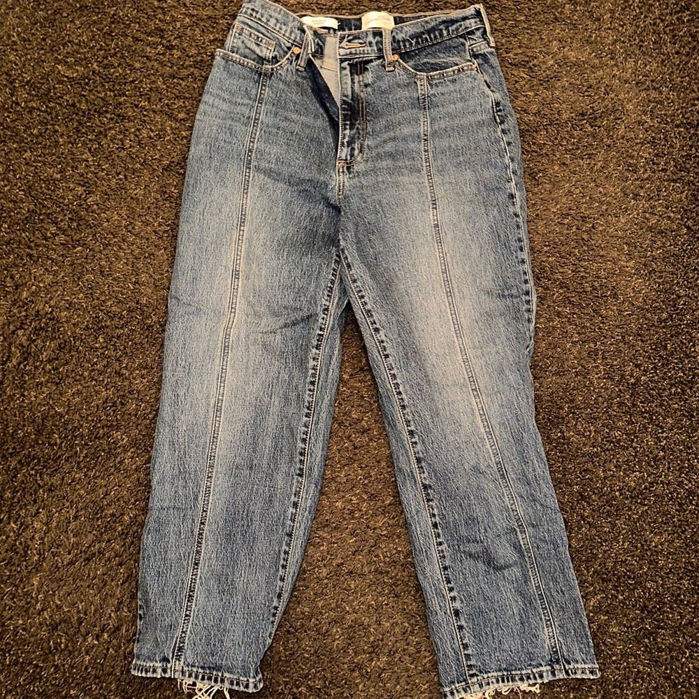 Universal Thread High-Rise Wide Leg Jeans Dark Wash